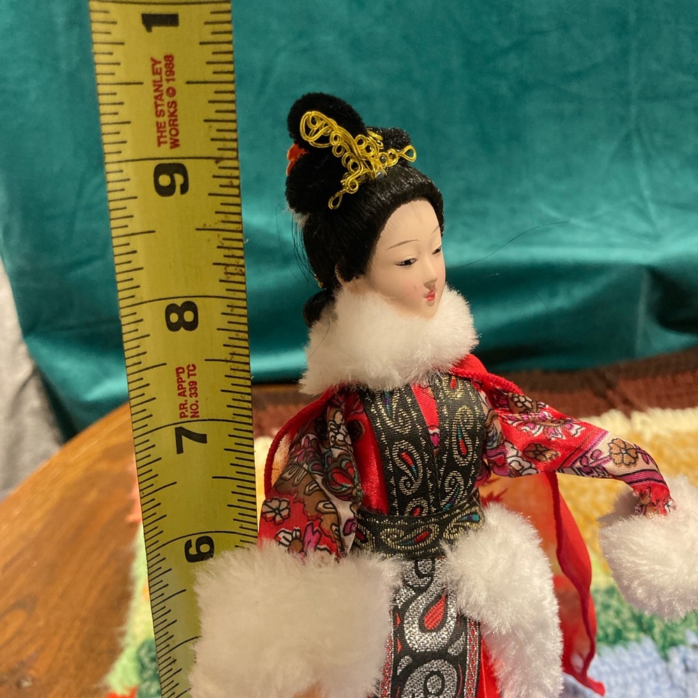 Vintage Chinese Souvenir Fabric Doll Figure - Hand Damage - Picture 9 of 16